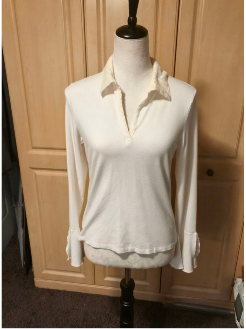 Vintage I.N.C. Open-Collar Bell-Cuff Knit Blouse. Large
